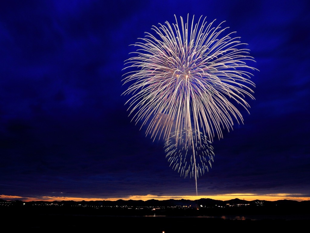 A Colorado city has set off the world’s largest firework. It weighed more than a ton
